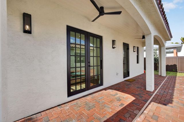 1013 Ardmore Road, West Palm Beach, FL 33401