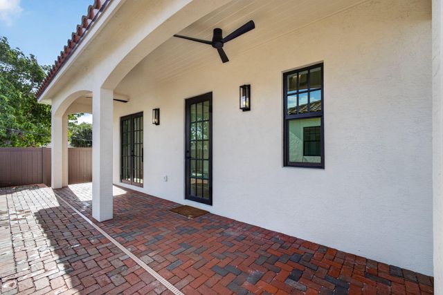 1013 Ardmore Road, West Palm Beach, FL 33401