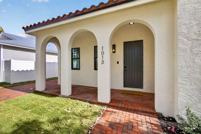 1013 Ardmore Road, West Palm Beach, FL 33401