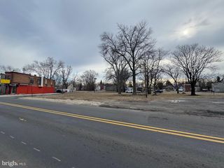 915 JEFFERSON STREET, Camden, NJ 08104
