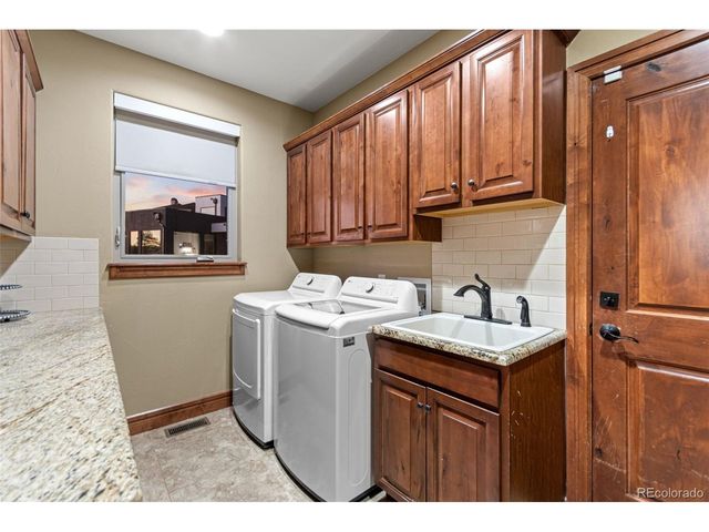 268 Castlemaine Pl, Castle Rock, CO 80104