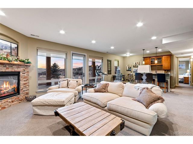 268 Castlemaine Pl, Castle Rock, CO 80104