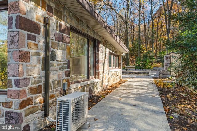 3211 PRICETOWN RD, Fleetwood, PA 19522