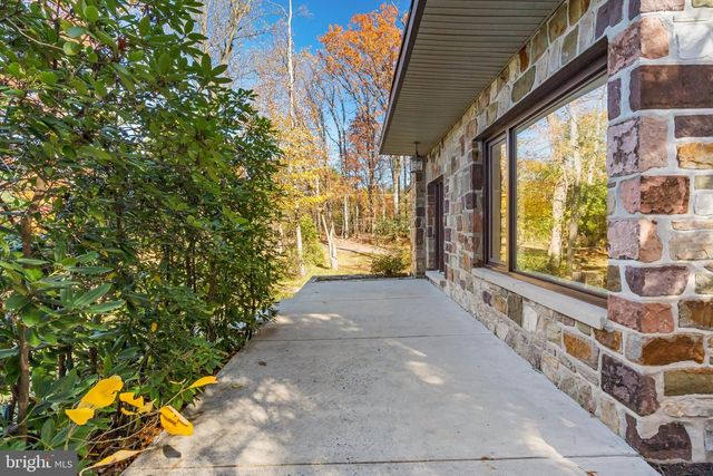 3211 PRICETOWN RD, Fleetwood, PA 19522