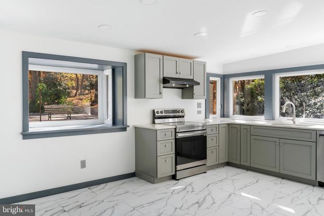 3211 PRICETOWN RD, Fleetwood, PA 19522