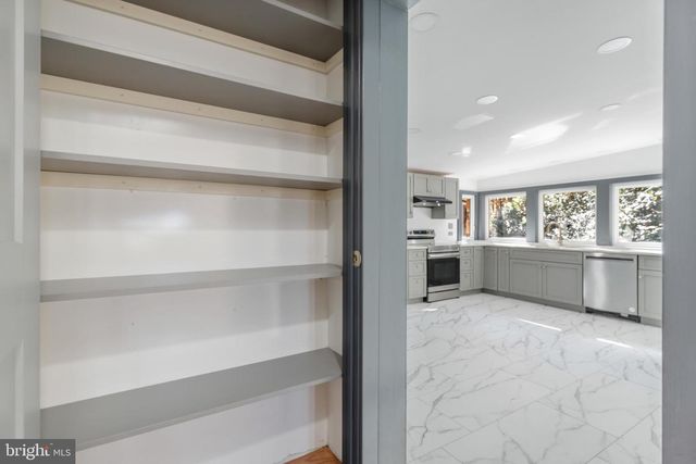 3211 PRICETOWN RD, Fleetwood, PA 19522