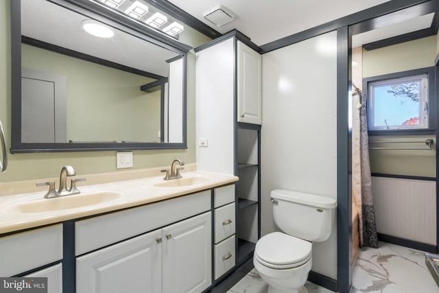 3211 PRICETOWN RD, Fleetwood, PA 19522