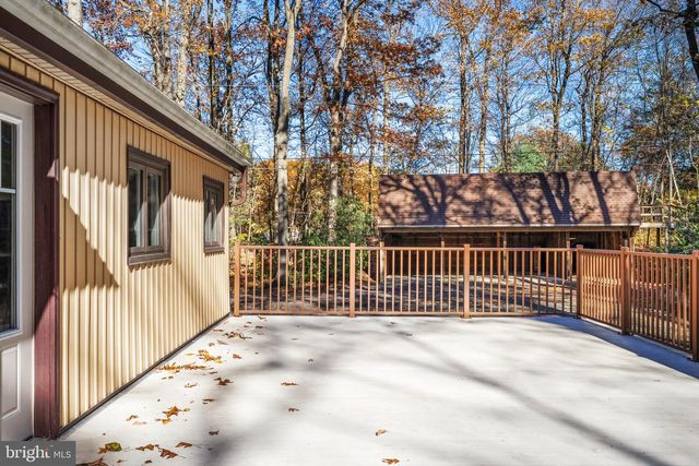 3211 PRICETOWN RD, Fleetwood, PA 19522