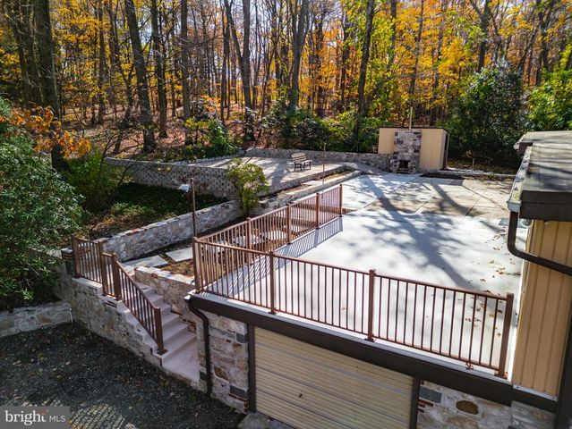 3211 PRICETOWN RD, Fleetwood, PA 19522