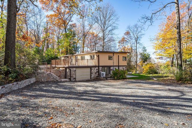 3211 PRICETOWN RD, Fleetwood, PA 19522