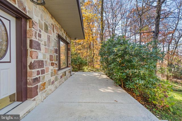 3211 PRICETOWN RD, Fleetwood, PA 19522