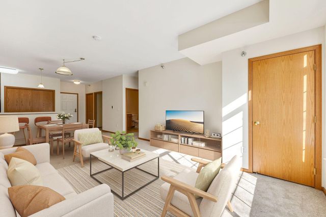 8200 W 33rd Street 222, Saint Louis Park, MN 55426