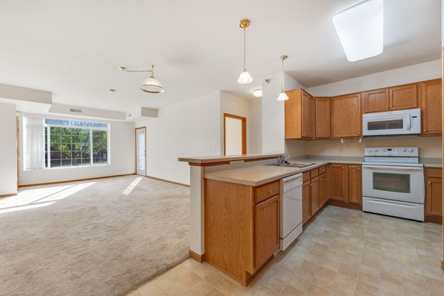 8200 W 33rd Street 222, Saint Louis Park, MN 55426