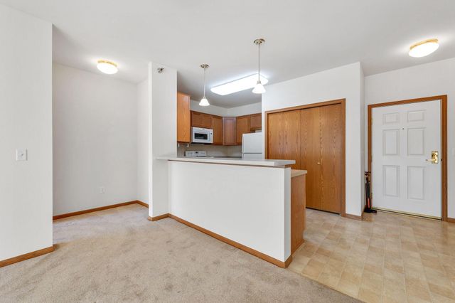 8200 W 33rd Street 222, Saint Louis Park, MN 55426
