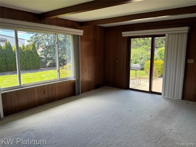 37351 Andrew Drive, Sterling Heights, MI 48312