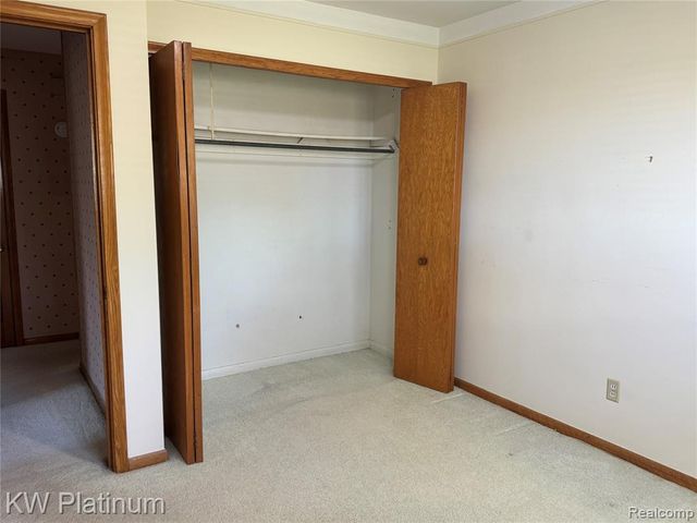 37351 Andrew Drive, Sterling Heights, MI 48312