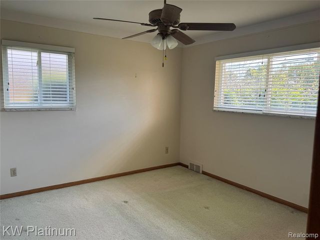 37351 Andrew Drive, Sterling Heights, MI 48312