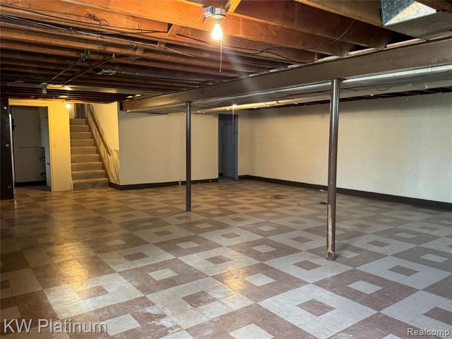 37351 Andrew Drive, Sterling Heights, MI 48312