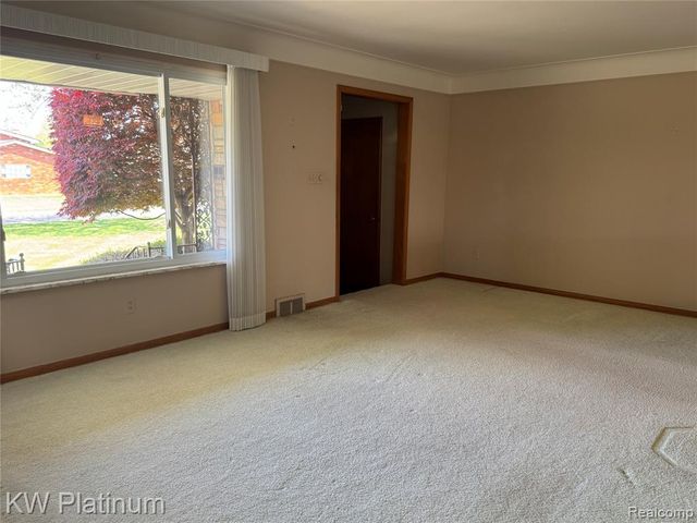 37351 Andrew Drive, Sterling Heights, MI 48312