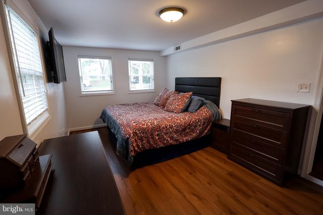 7636 DUNMANWAY, Dundalk, MD 21222