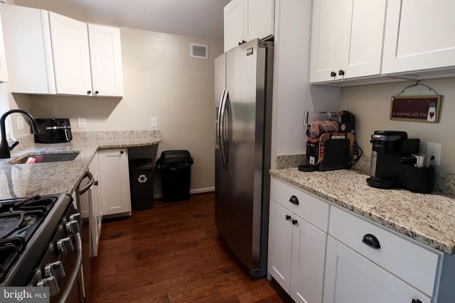 7636 DUNMANWAY, Dundalk, MD 21222