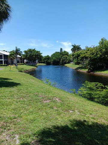 23157 Fountain View Drive E, Boca Raton, FL 33433