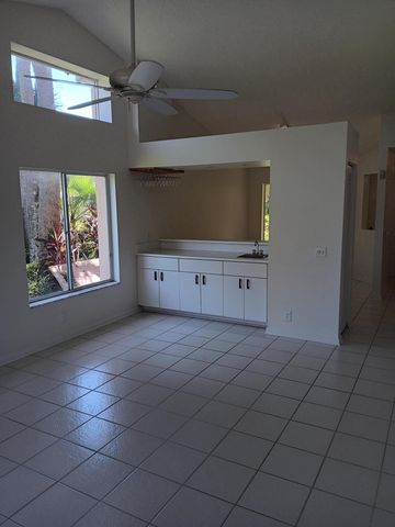 23157 Fountain View Drive E, Boca Raton, FL 33433