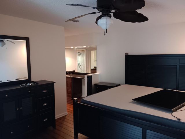 23157 Fountain View Drive E, Boca Raton, FL 33433