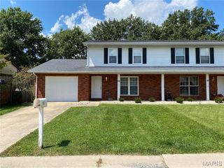 11 Ramona Dr, Shiloh, IL 62221