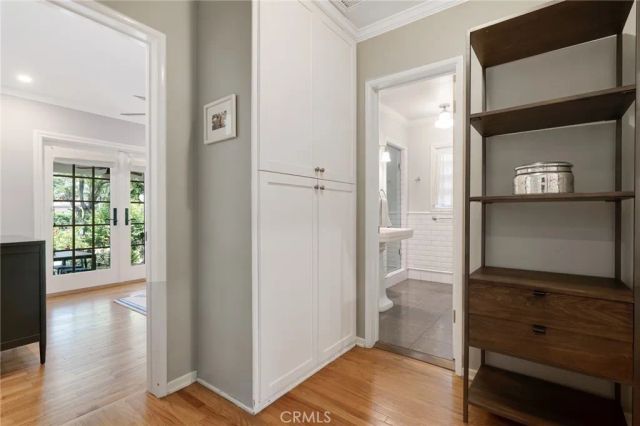 22107 San Miguel, Woodland Hills, CA 91364