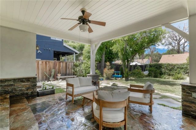 22107 San Miguel, Woodland Hills, CA 91364