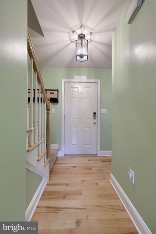 1314 HEATHERWOOD DR, Mount Joy, PA 17552