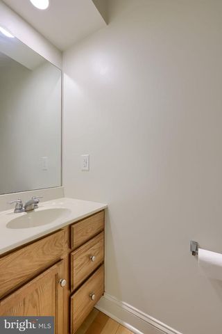 1314 HEATHERWOOD DR, Mount Joy, PA 17552