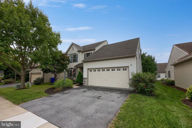 1314 HEATHERWOOD DR, Mount Joy, PA 17552