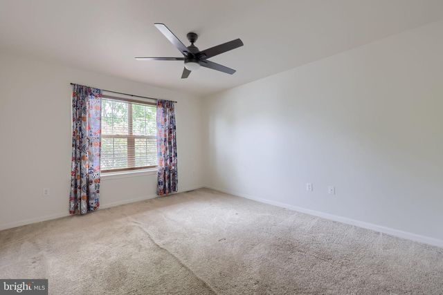 1314 HEATHERWOOD DR, Mount Joy, PA 17552