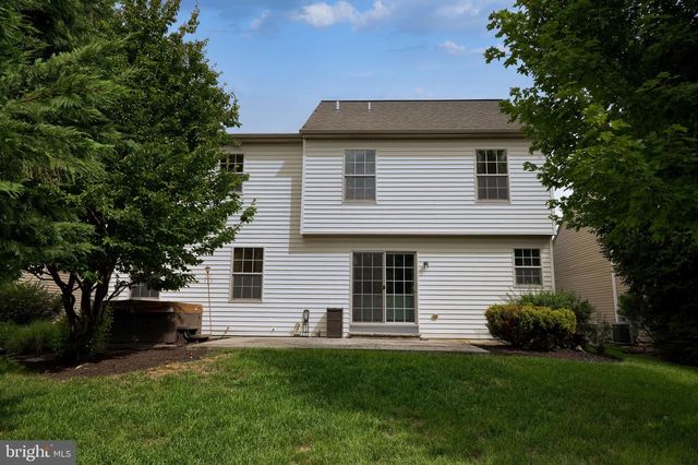 1314 HEATHERWOOD DR, Mount Joy, PA 17552