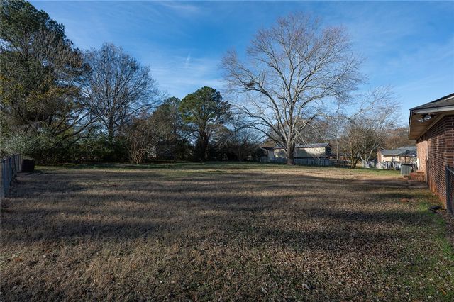 221 Greenland Road, Anderson, SC 29626