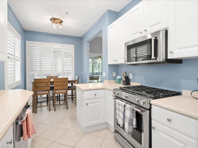 3995 Deer Crossing CT 201, Naples, FL 34114