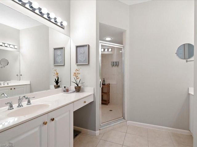 3995 Deer Crossing CT 201, Naples, FL 34114