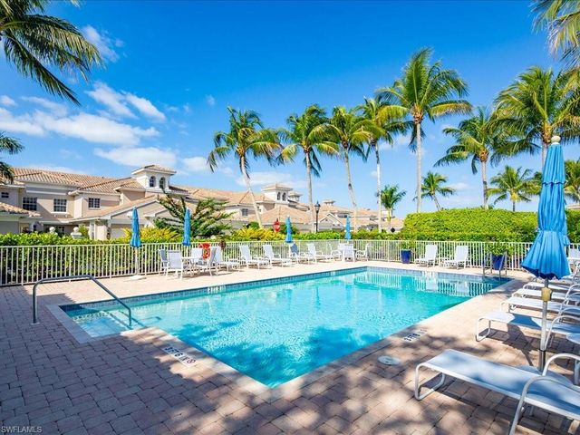 3995 Deer Crossing CT 201, Naples, FL 34114