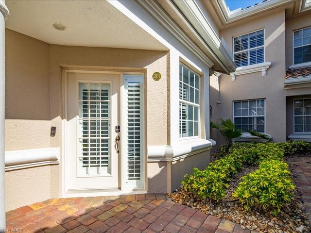 3995 Deer Crossing CT 201, Naples, FL 34114