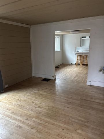 216 S Warren Avenue, Big Rapids, MI 49307