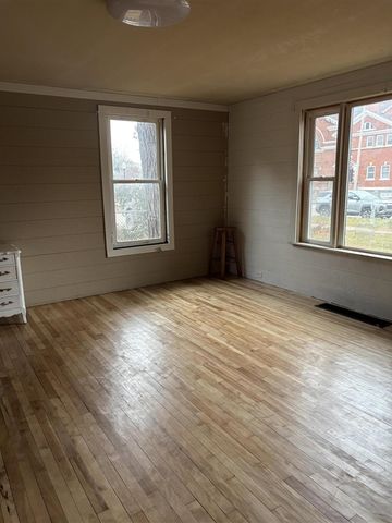 216 S Warren Avenue, Big Rapids, MI 49307