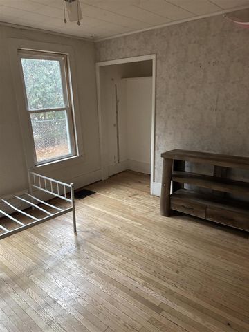 216 S Warren Avenue, Big Rapids, MI 49307