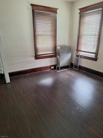 323 Prospect St, Phillipsburg Town, NJ 08865
