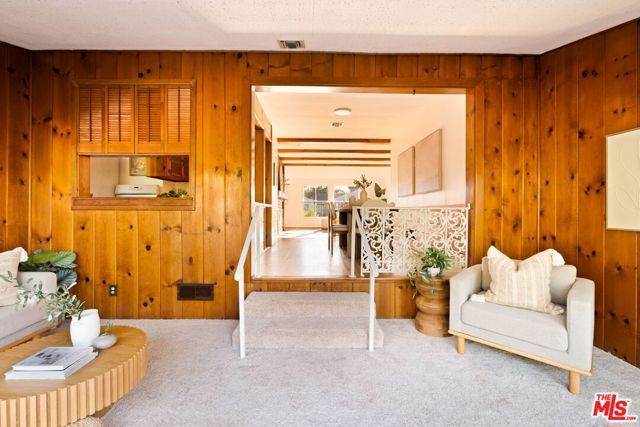5908 Radford Avenue, Los Angeles, CA 91607