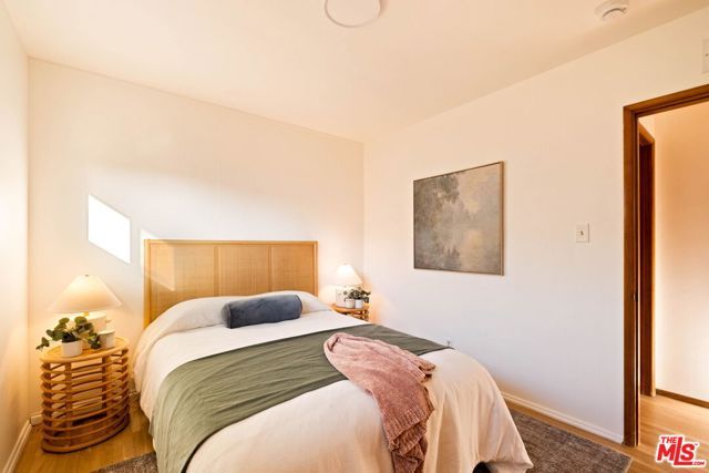5908 Radford Avenue, Los Angeles, CA 91607