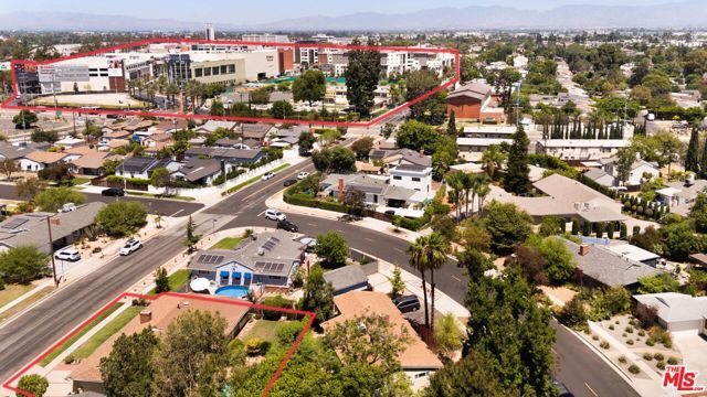 5908 Radford Avenue, Los Angeles, CA 91607