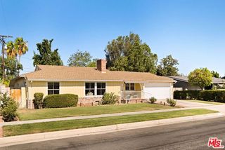 5908 Radford Avenue, Los Angeles, CA 91607