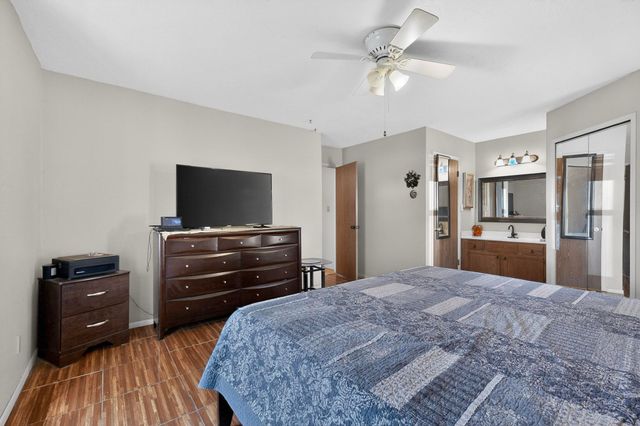 717 Casper Road SE, Rio Rancho, NM 87124